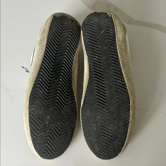 Golden Goose White and Gray Sneakers for Effortless Style - Picture 5 of 5